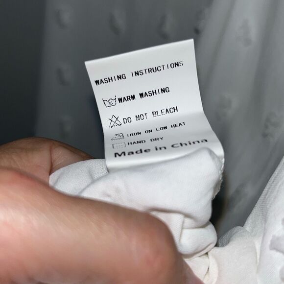 Fantaslook Women's White Swiss Dot V-Neck Flutter Short Sleeve Blouse Size Small - Picture 9 of 9